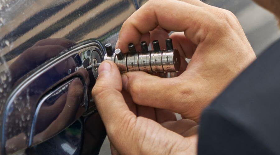 Professional residential roofers in Lead, SD